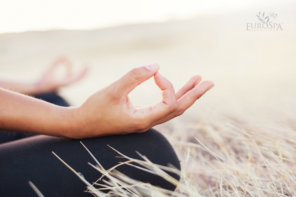 3 Essential Oils to Enhance Your Meditation Practice